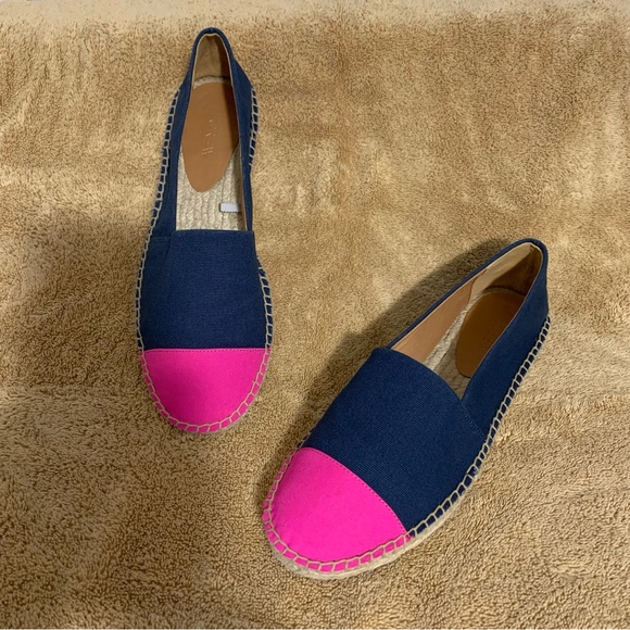 Women’s 9 1/2 J. CREW Navy Blue / Pink Cap Toe Canvas Espadrille Slip On Shoes - Picture 1 of 16